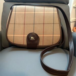 Authentic Burberry Vintage Sling Bag